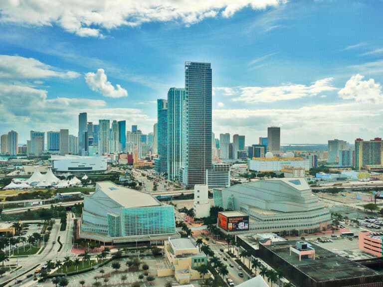 downtown-miami-performing-arts-center-miami-2010-cc0-lr