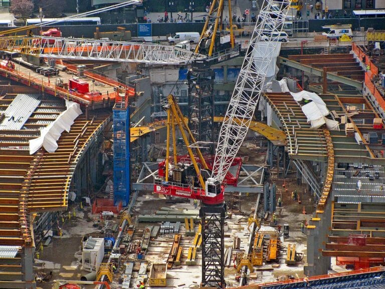wtc-path-hub-transit-hall-2012-lr